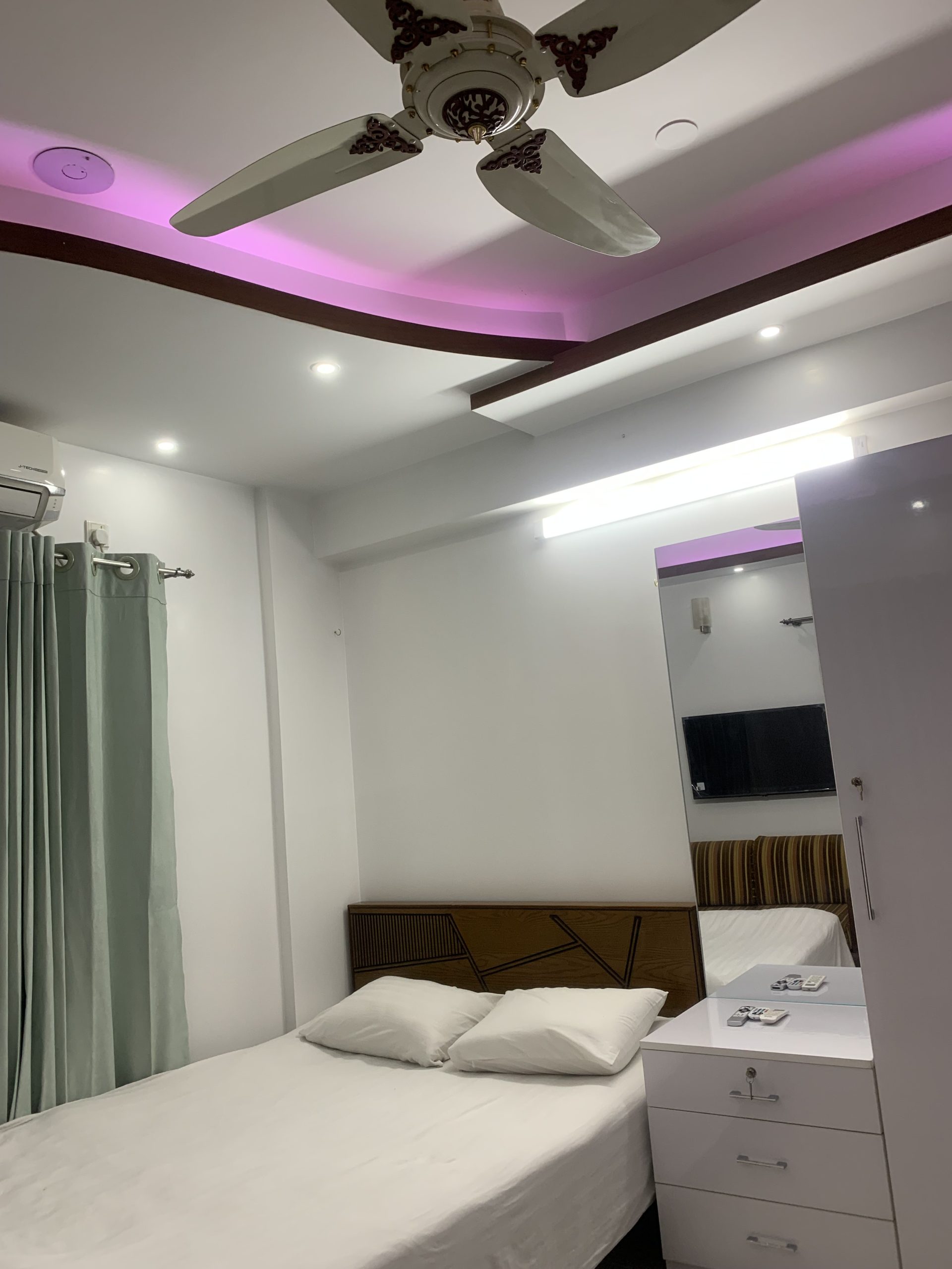 pt-room-img